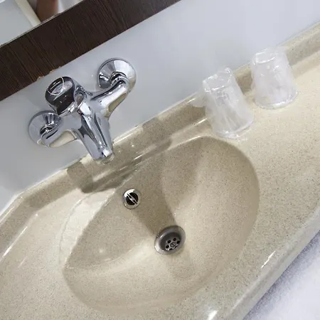 Premiere Classe Marne La Vallée - Torcy Hotel *