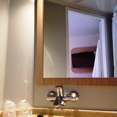 Premiere Classe Marne La Vallée - Torcy Hotel *